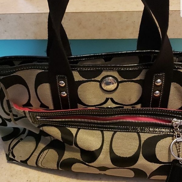 Coach purse - Picture 1 of 2